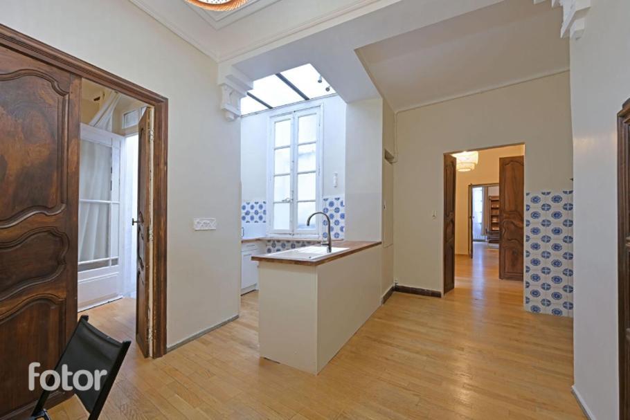 Superbe Appartement 95M2 Proche Arenes- Parking Offert Nimes Exterior photo